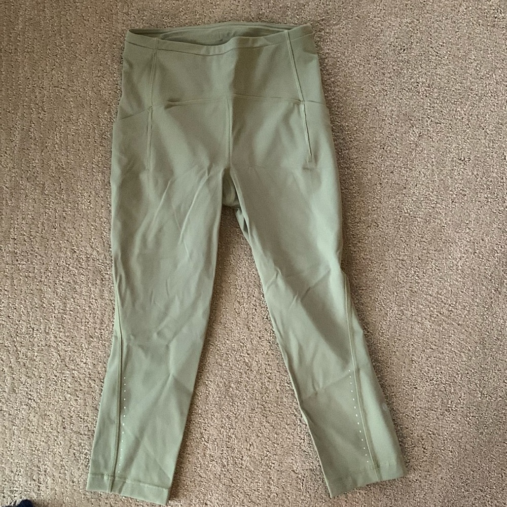 Lululemon Swift Speed high rise Crop 21”